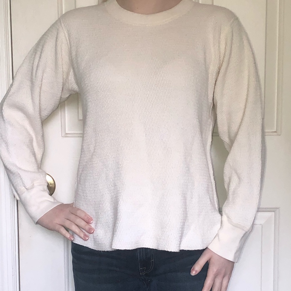 Women’s Thermal Undershirt. Size Small.